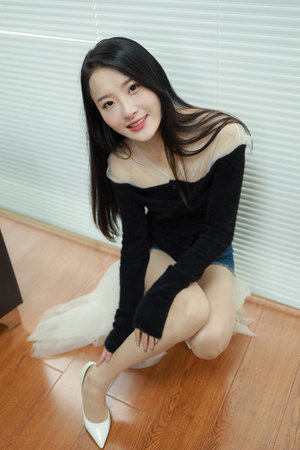 无拖链式电缆导向系统：igus研发...